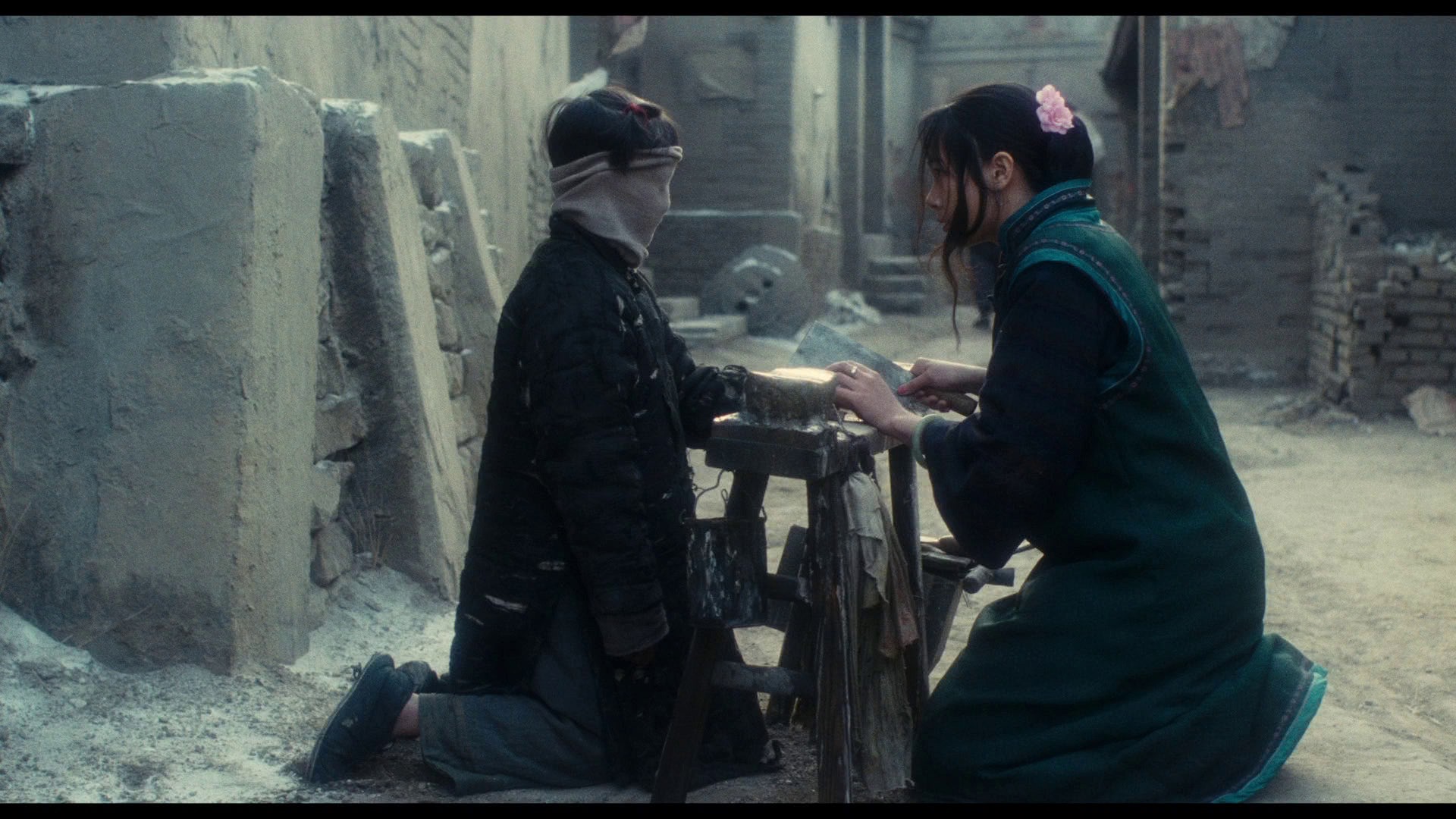 Screen capture from Farewell My Concubine