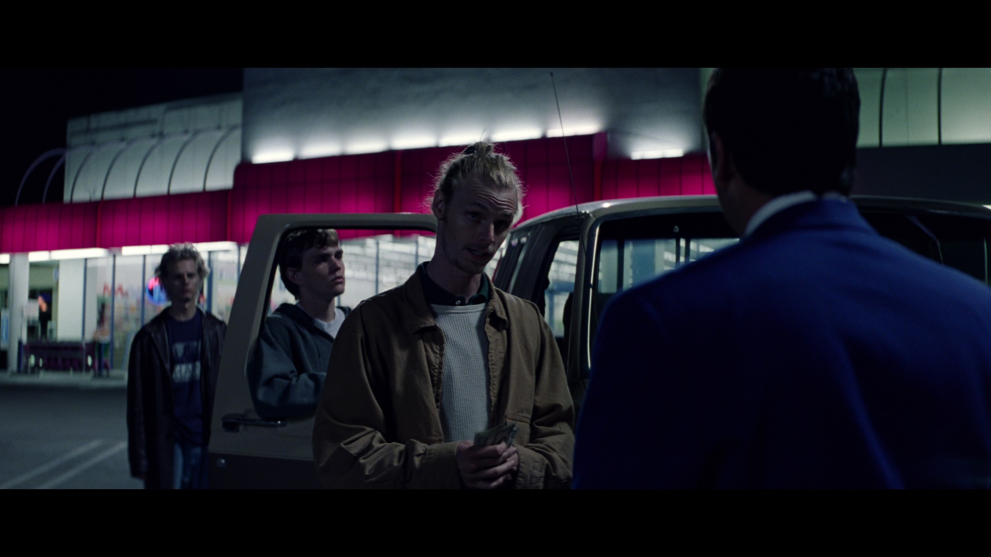 Screen capture from Punch-Drunk Love