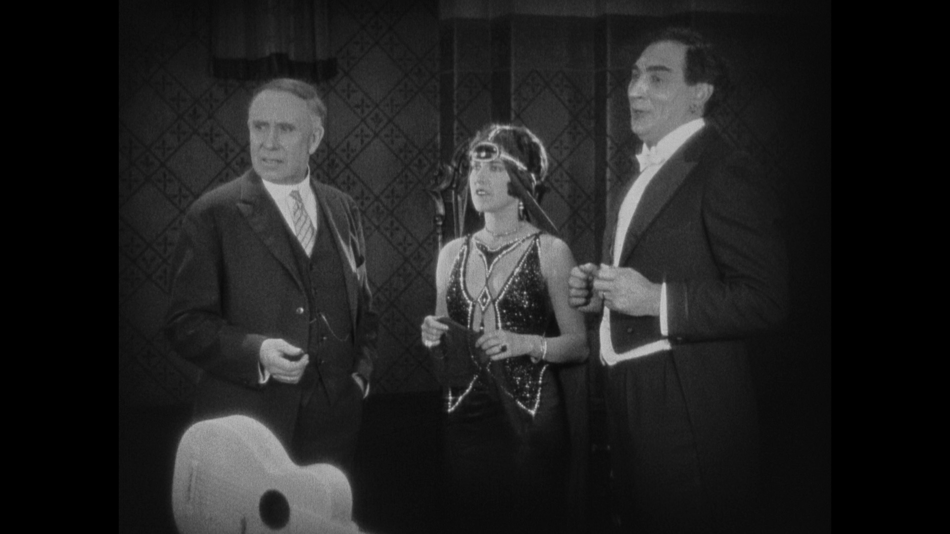Screen capture from Freaks / The Unknown / The Mystic: Tod Browning’s Sideshow Shockers