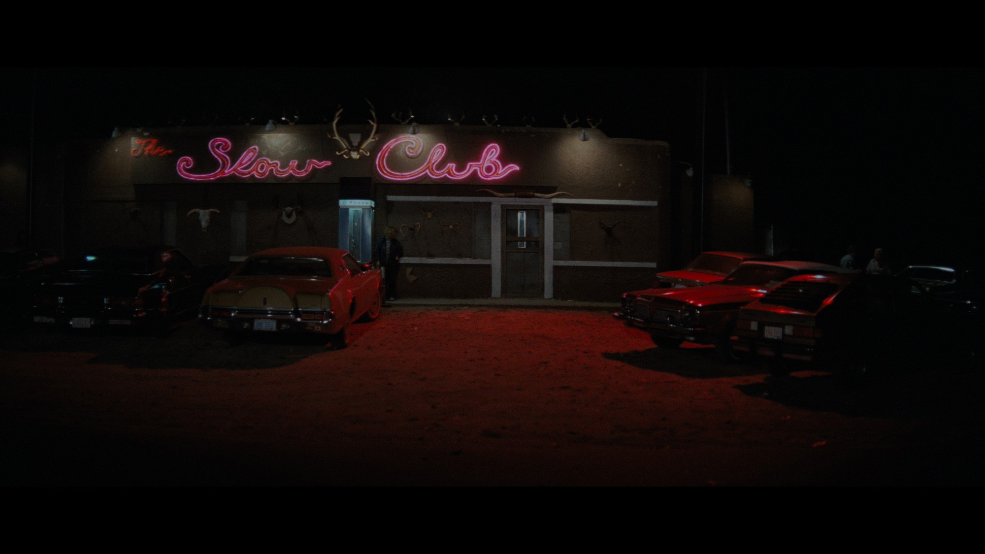 Screen capture from Blue Velvet