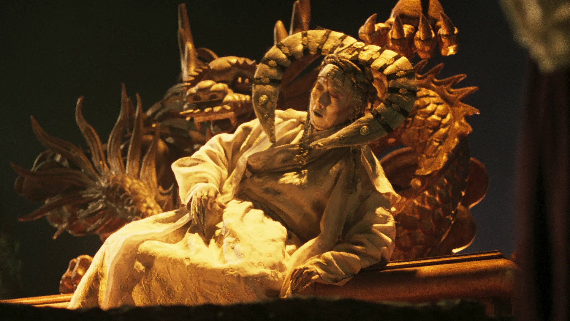 Screen capture from The Heroic Trio / Executioners