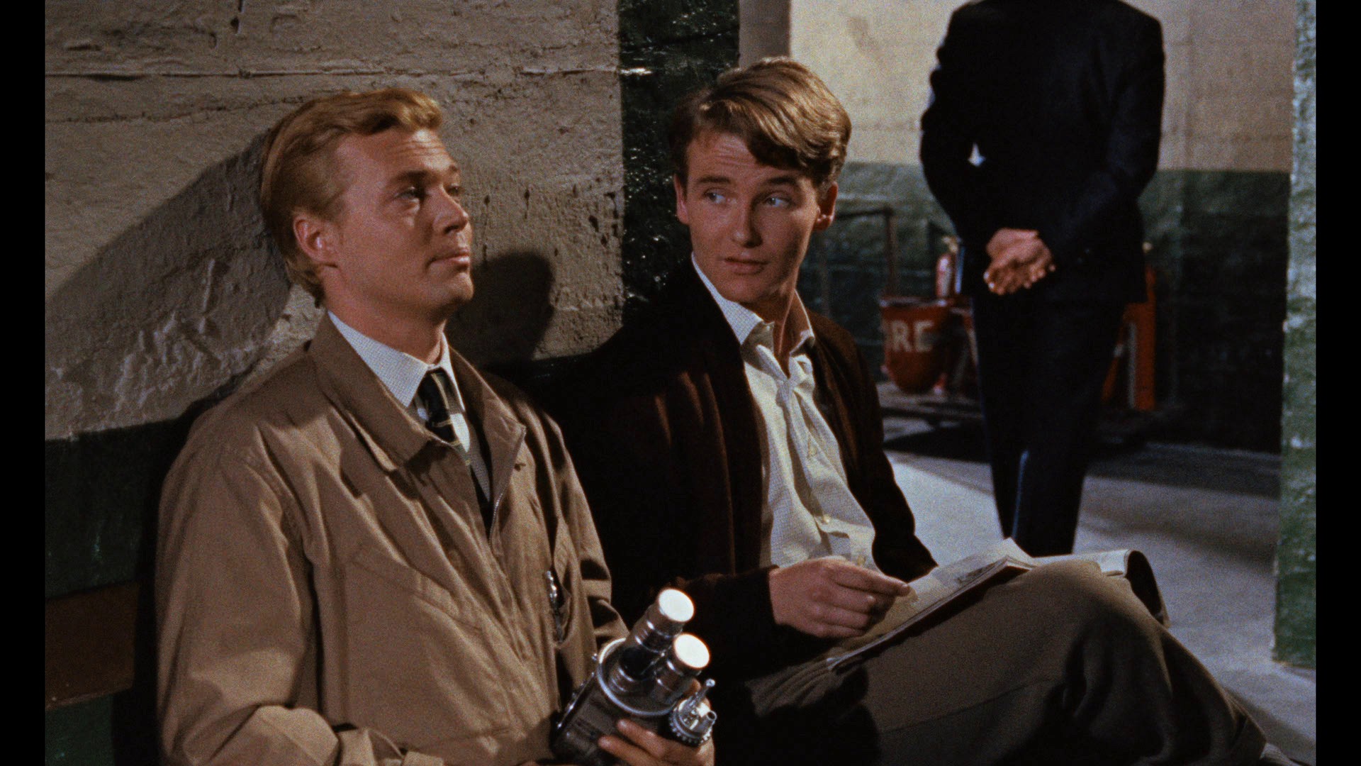 Screen capture from Peeping Tom