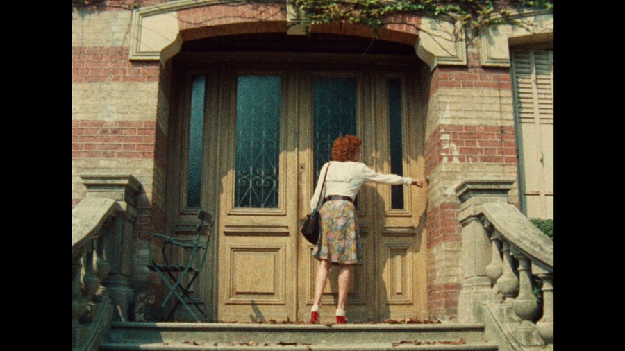 Screen capture from Céline and Julie Go Boating