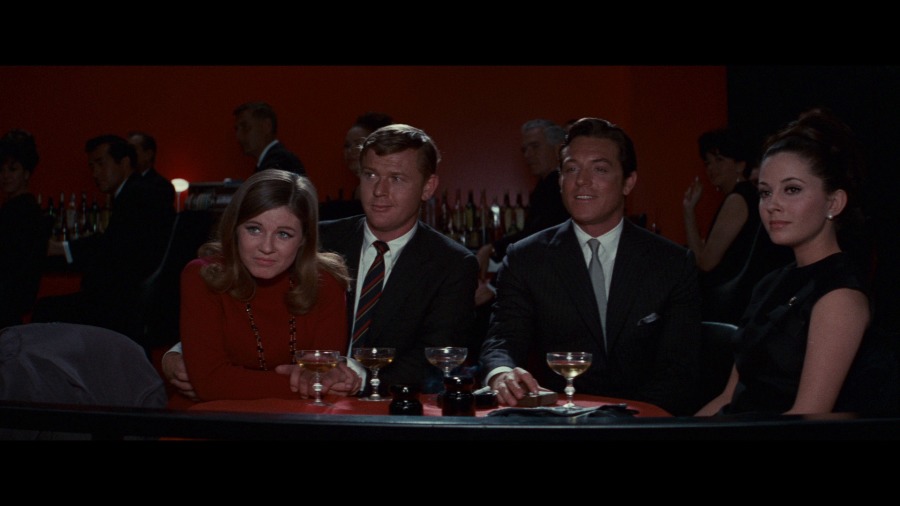 Screen capture from Valley of the Dolls