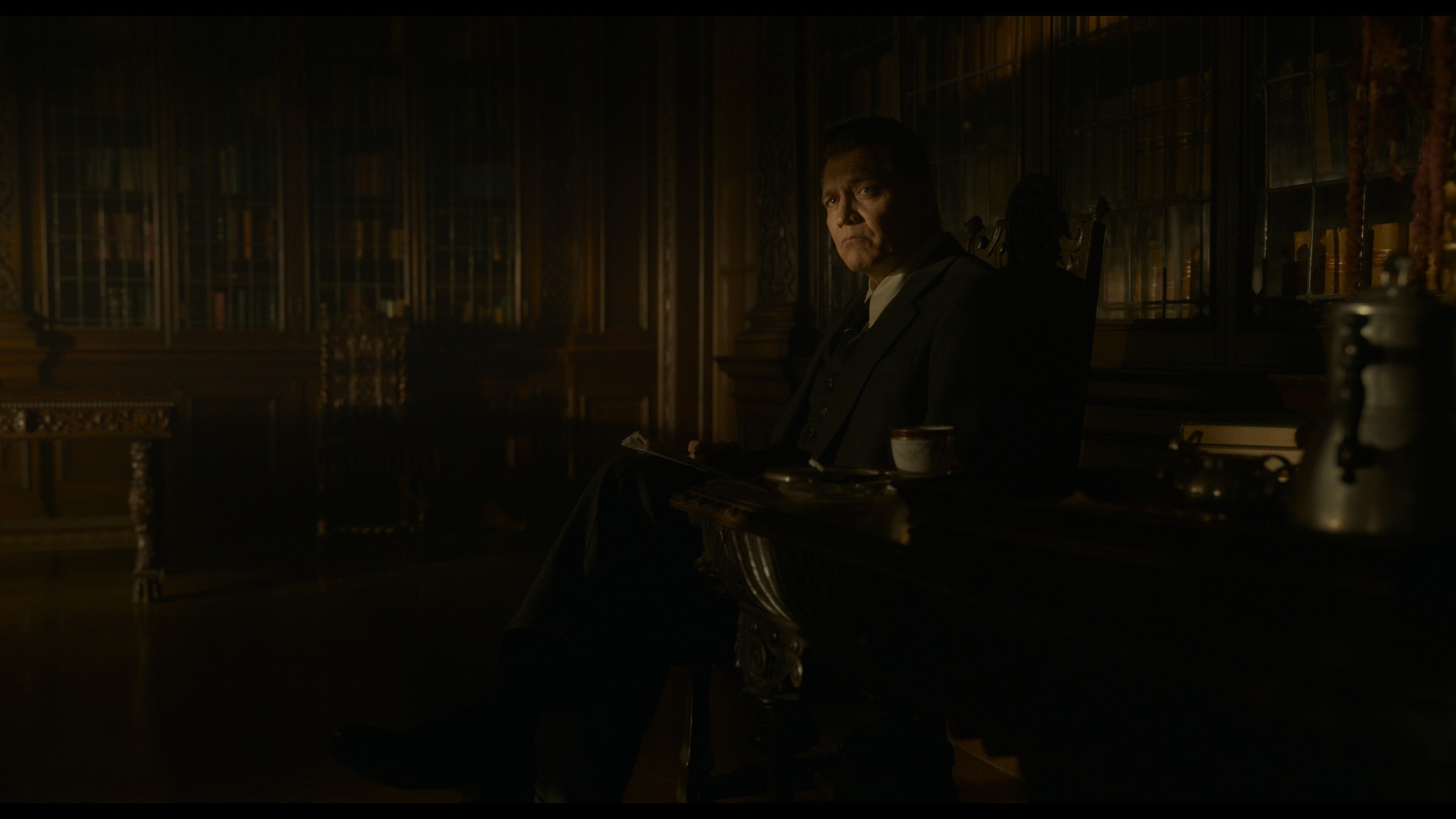 Screen capture from Nightmare Alley