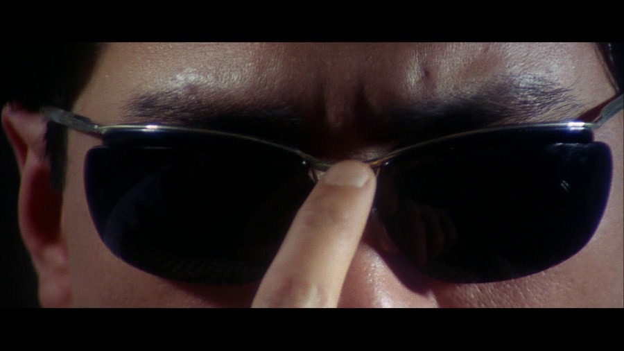 Screen capture from Tokyo Drifter