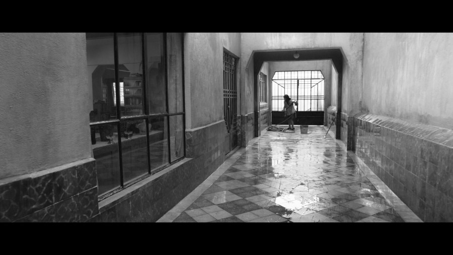 Screen capture from Roma