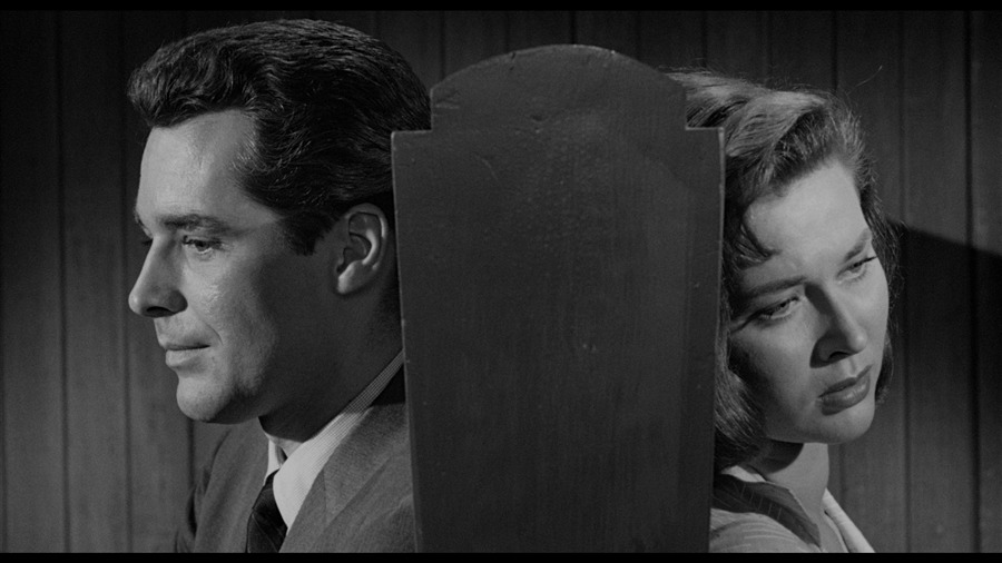 Screen capture from The Garment Jungle