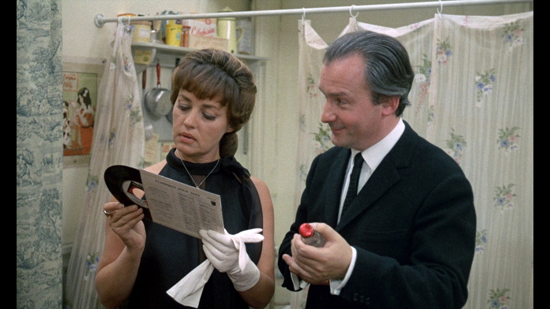Screen capture from The Bride Wore Black
