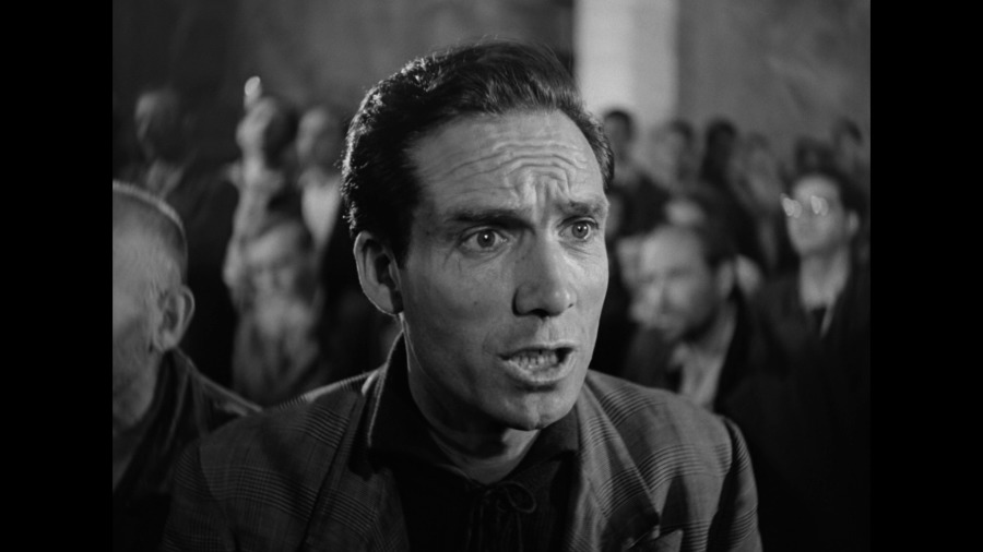 Screen capture from Bicycle Thieves