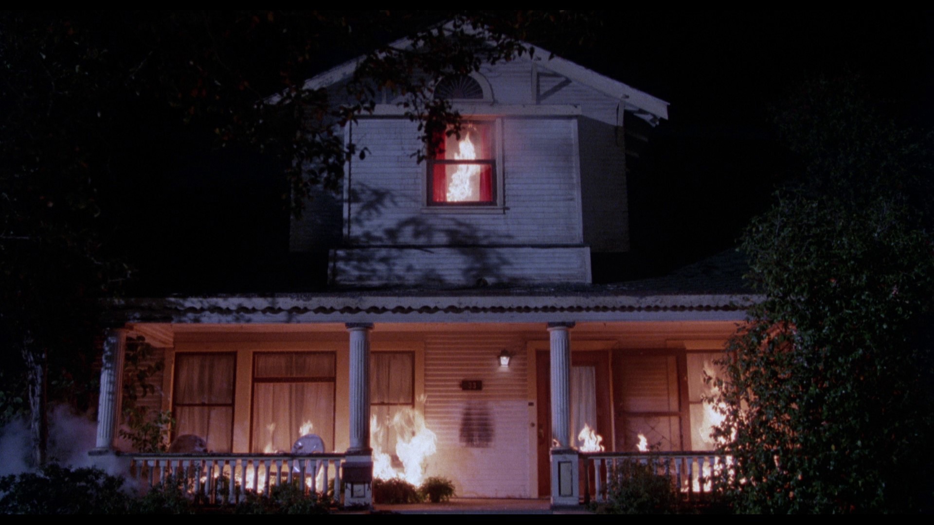 Screen capture from Phantom of the Mall: Eric's Revenge
