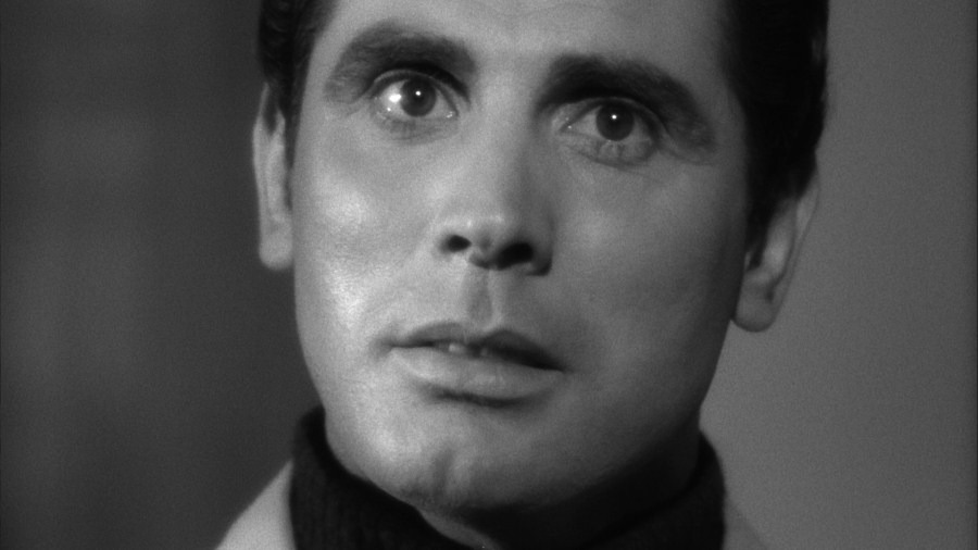 Screen capture from The Naked Kiss