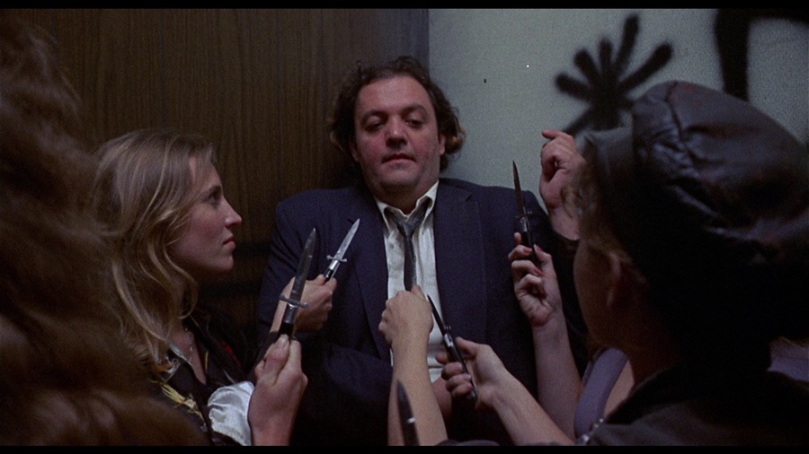 Screen capture from Switchblade Sisters