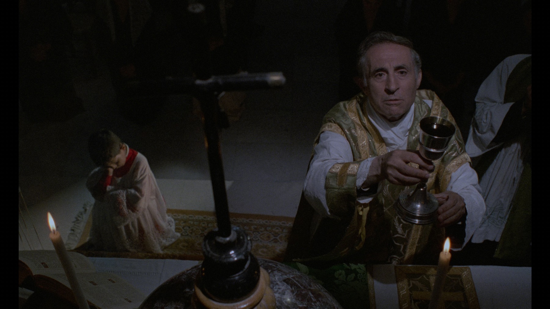 Screen capture from Cinema Paradiso