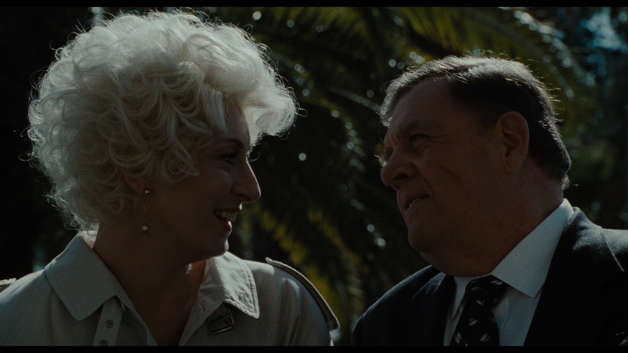Screen capture from The Grifters