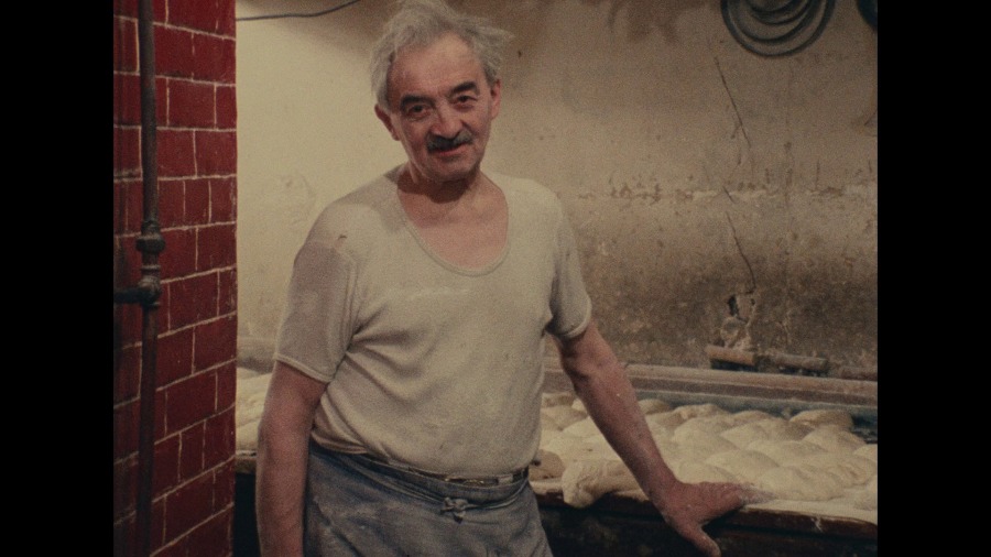 Screen capture from The Complete Films of Agnès Varda