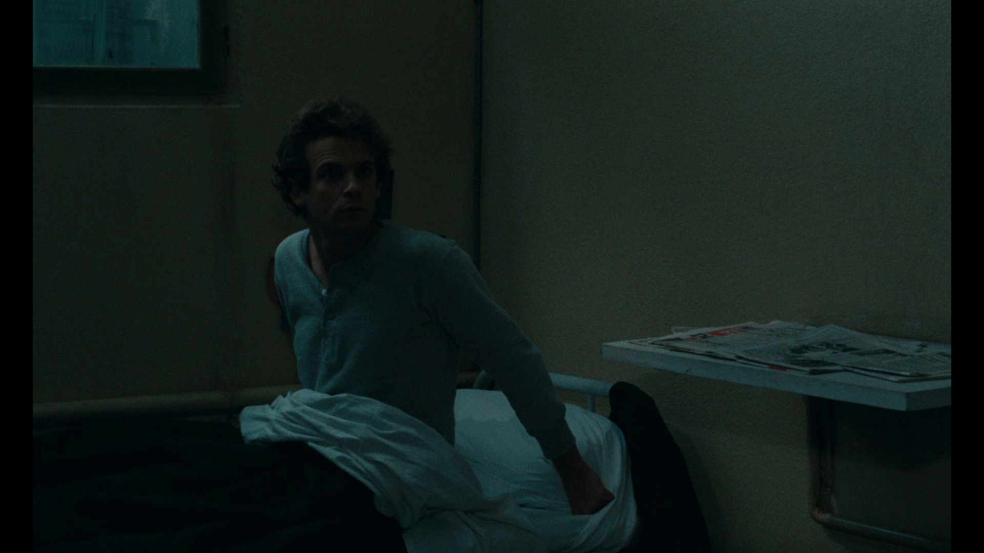 Screen capture from L'argent