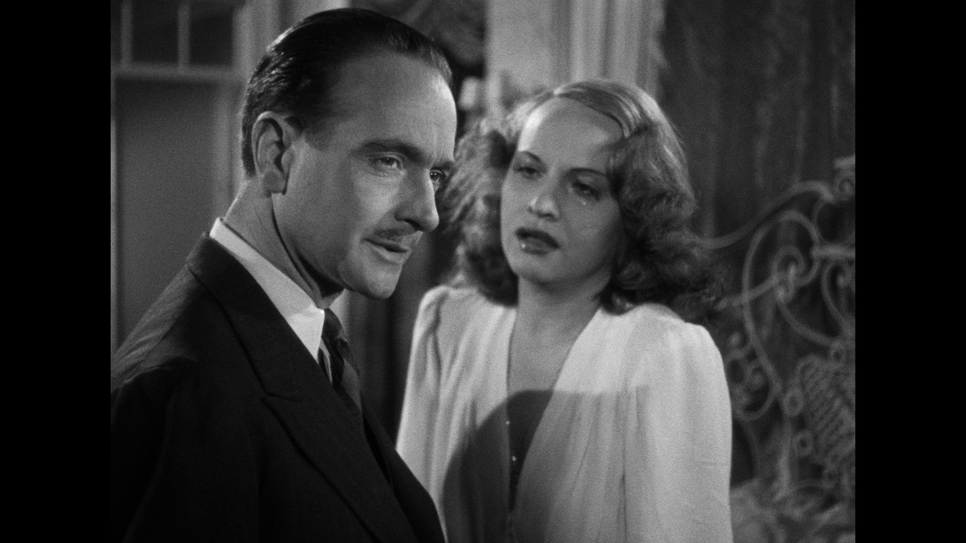 Screen capture from Le Corbeau