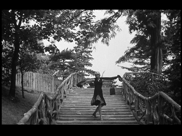 Screen capture from Cléo from 5 to 7