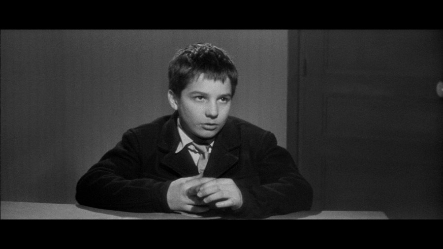 Screen capture from The 400 Blows