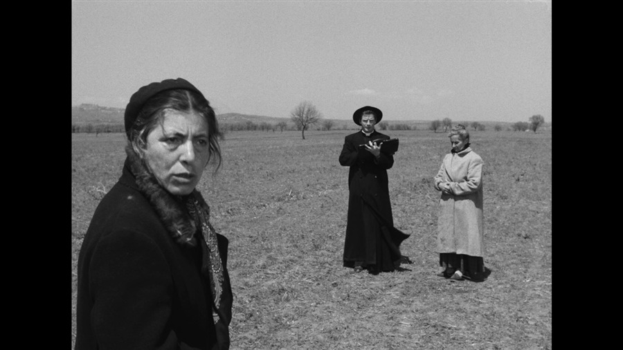 Screen capture from Essential Fellini