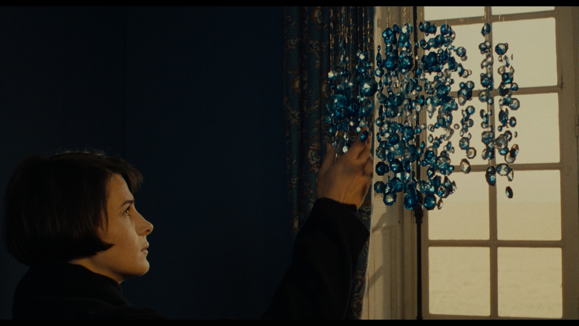 Screen capture from Three Colors: Blue