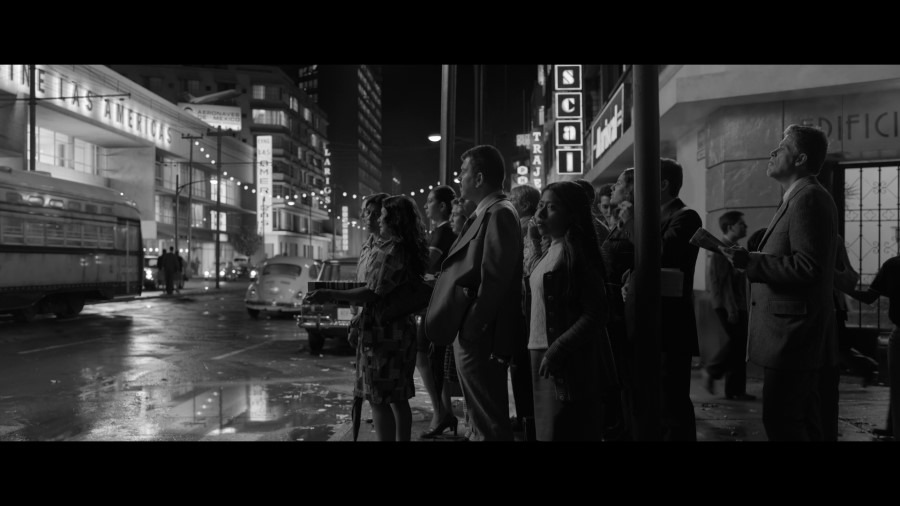 Screen capture from Roma