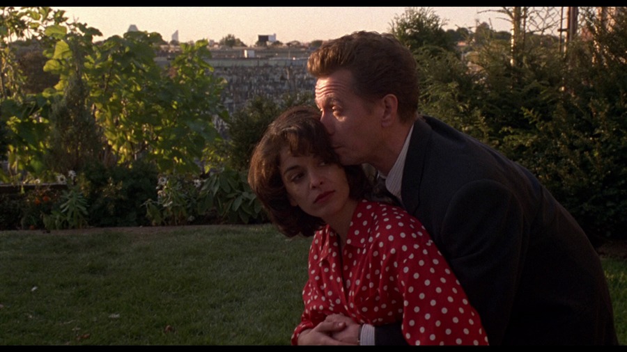 Screen capture from Romeo is Bleeding