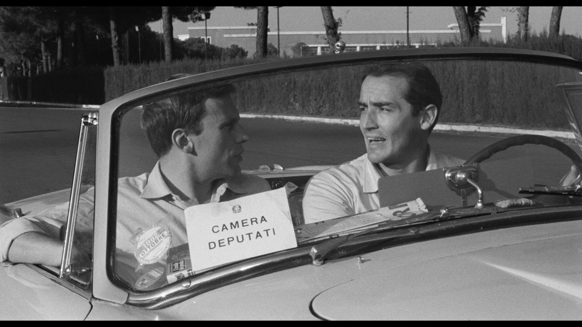 Screen capture from Commedia all'italiana
