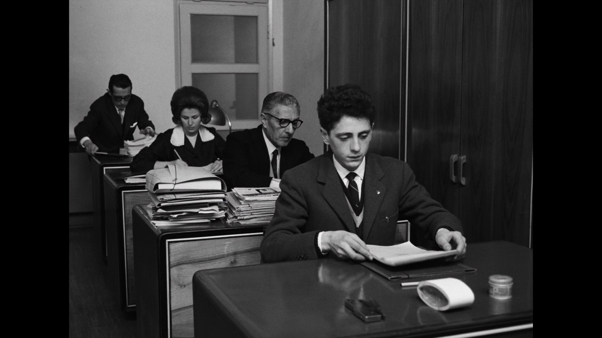 Screen capture from Il posto + I fidanzati