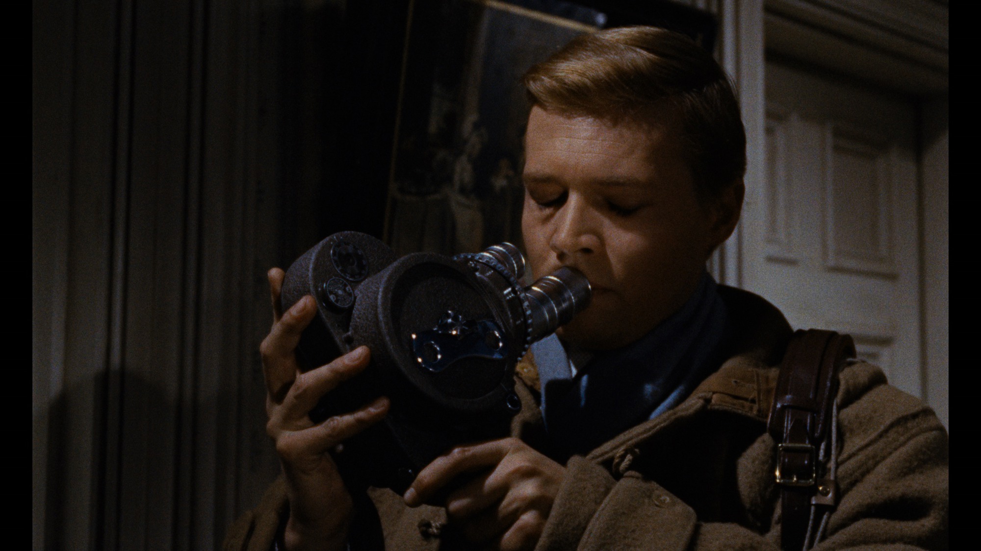 Screen capture from Peeping Tom