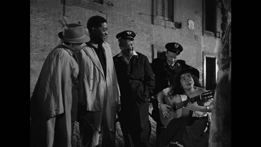 Screen capture from Essential Fellini
