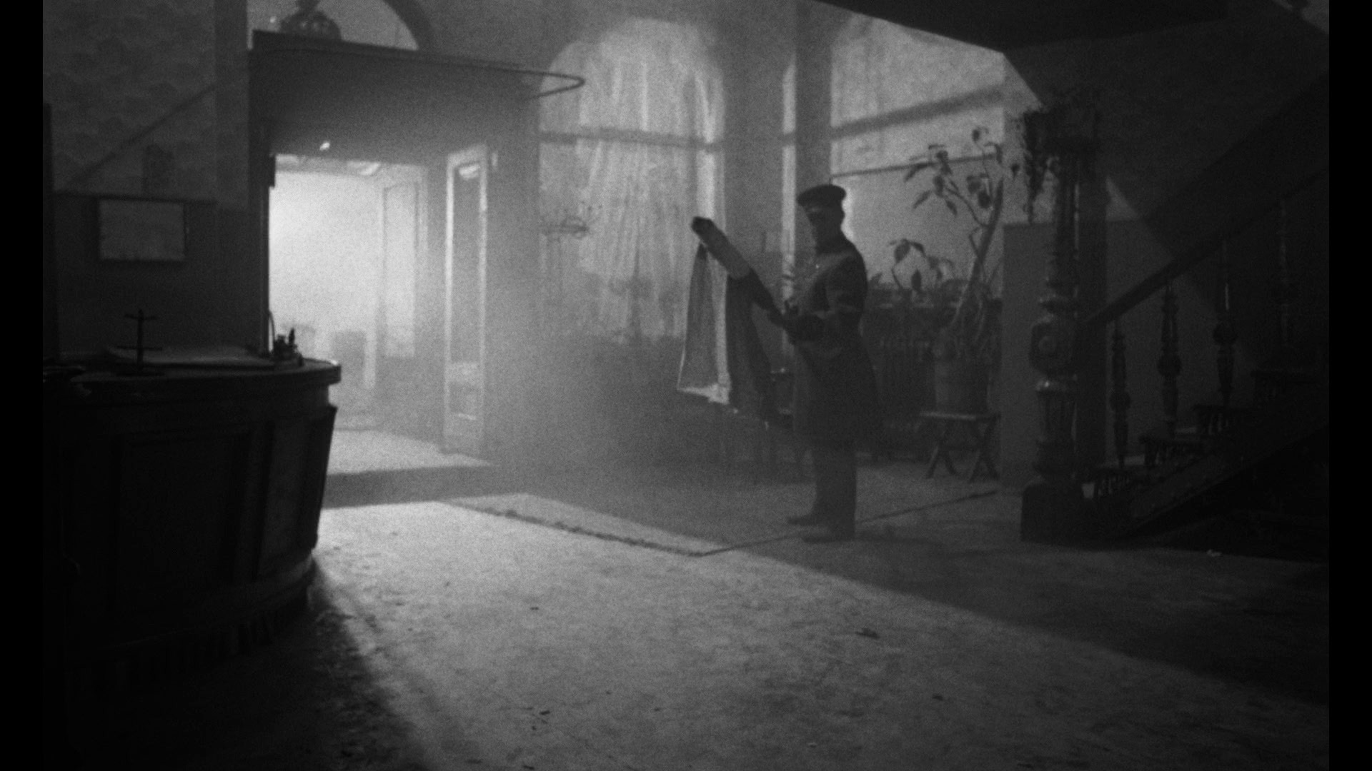 Screen capture from Ashes and Diamonds