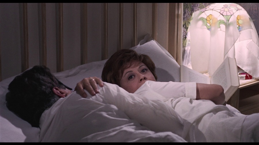Screen capture from Essential Fellini