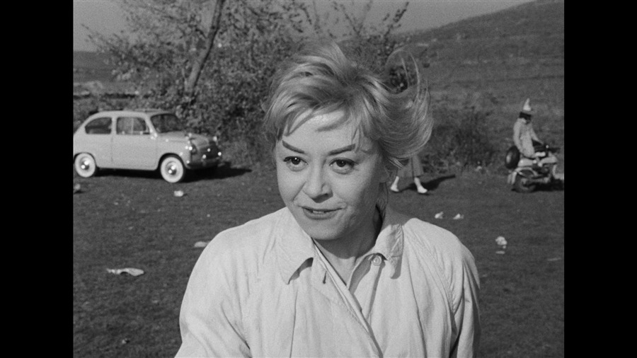 Screen capture from Essential Fellini