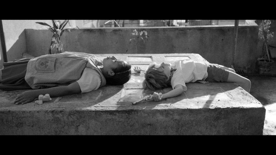 Screen capture from Roma