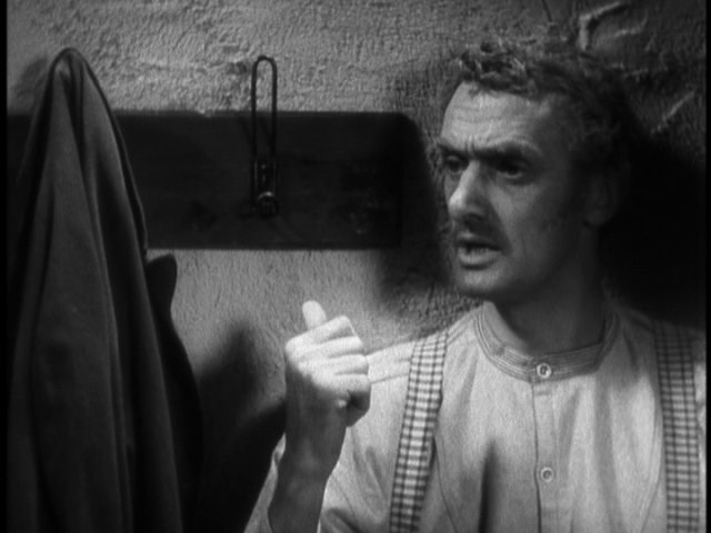 Screen capture from The 39 Steps