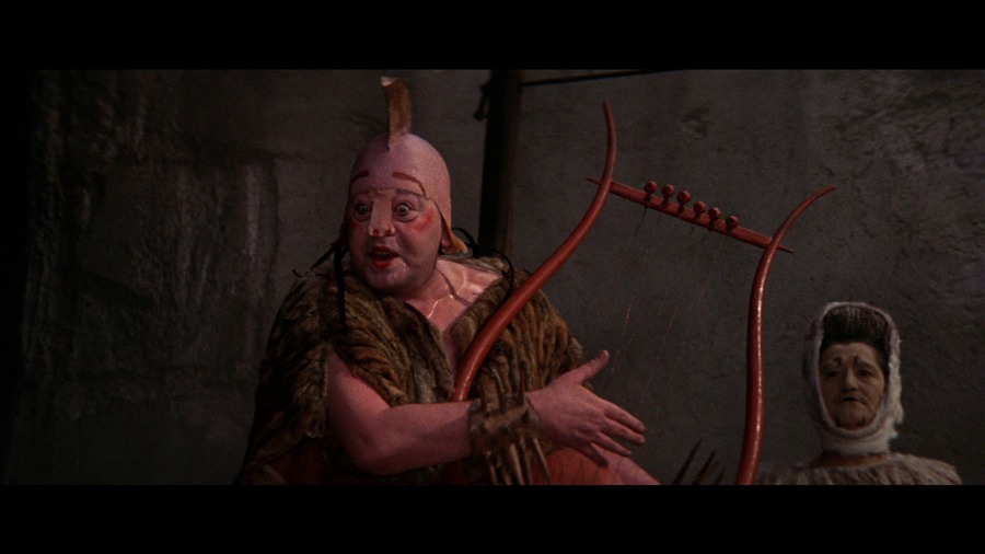 Screen capture from Essential Fellini