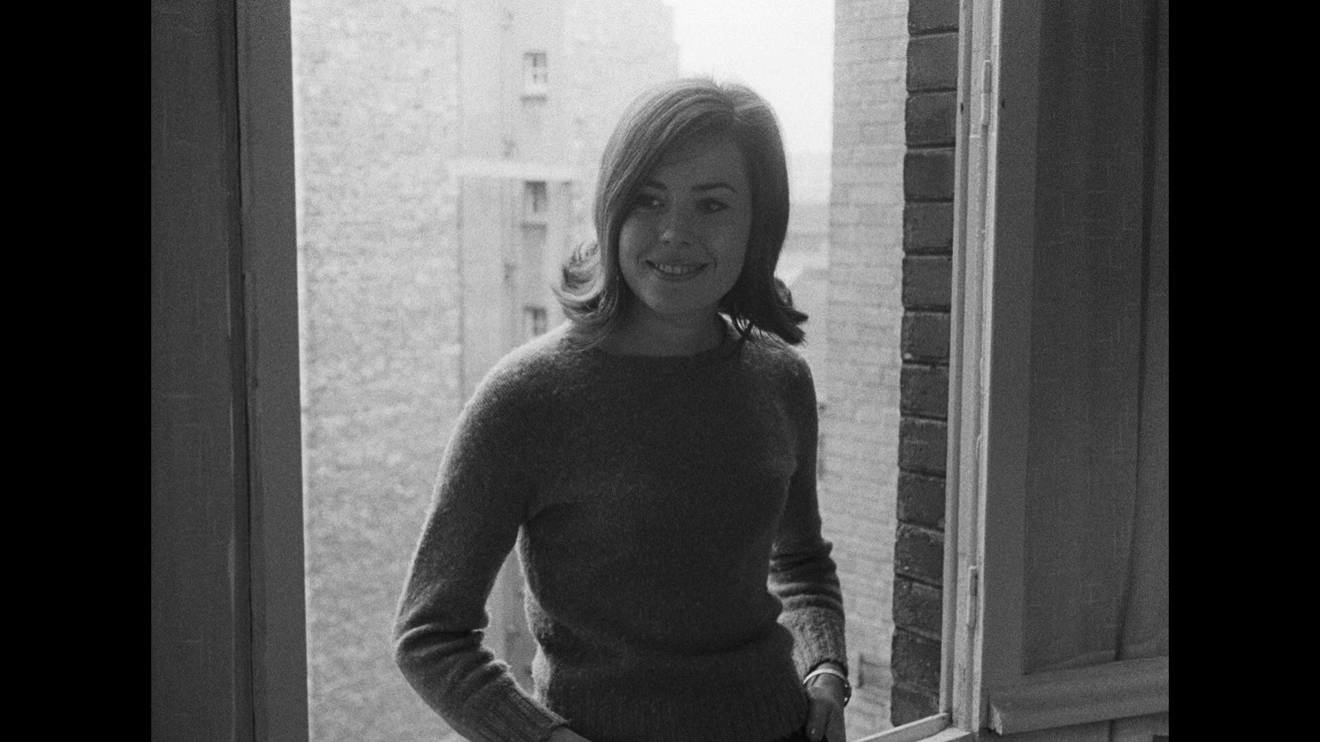 Screen capture from Masculin féminin