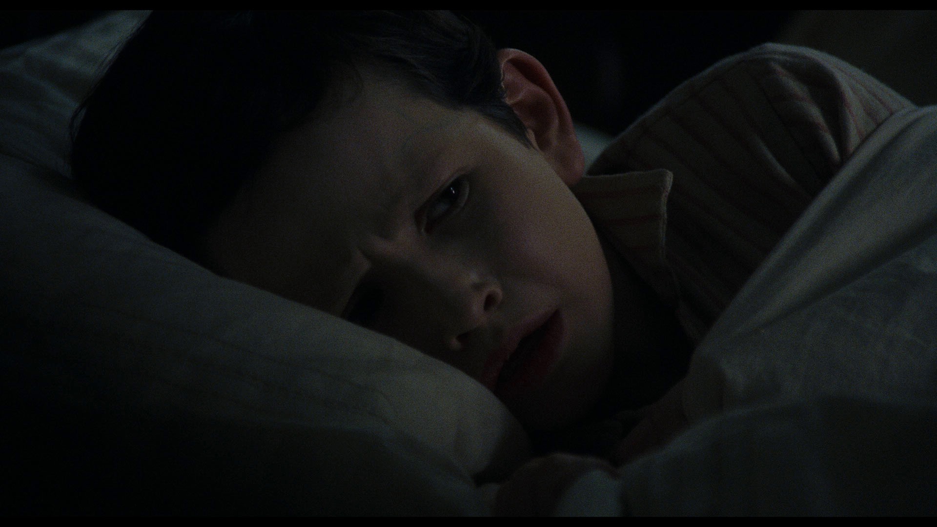 Screen capture from The Others