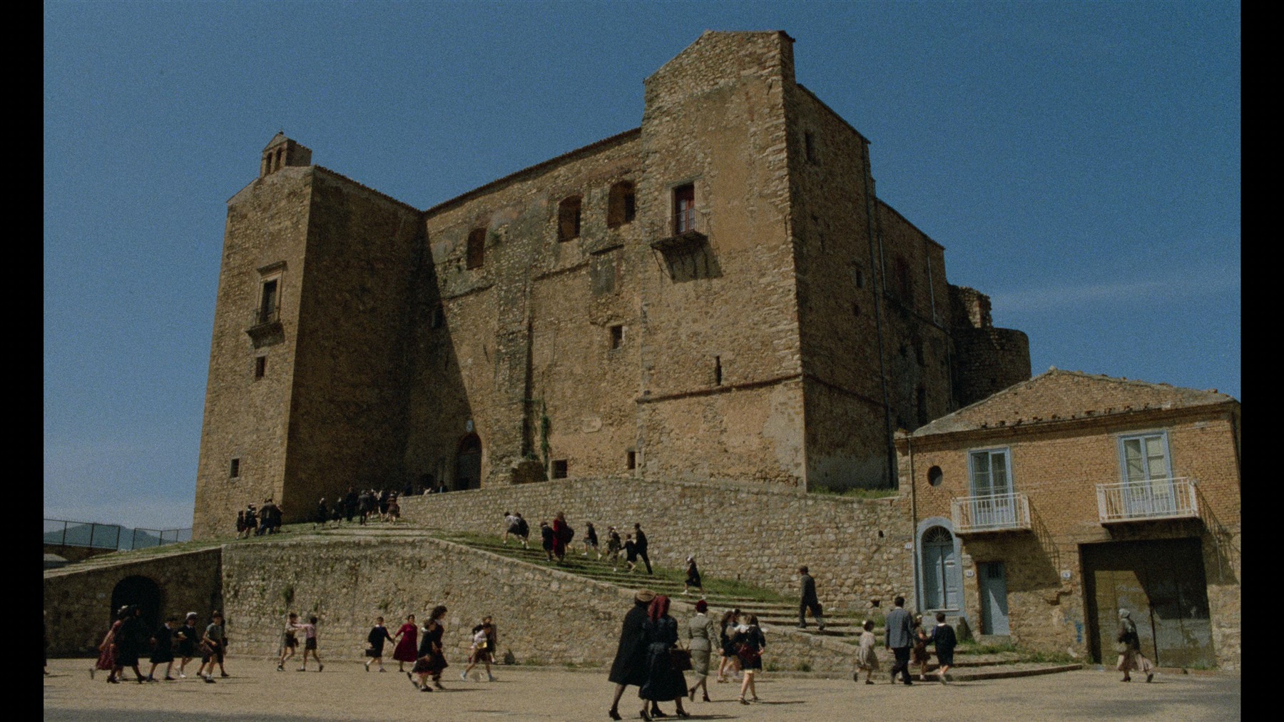 Screen capture from Cinema Paradiso