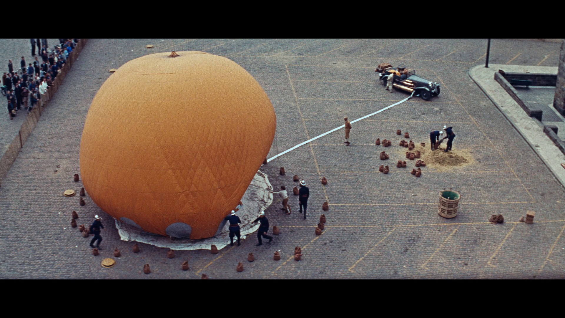 Screen capture from The Red Balloon and Other Stories: Five Films by Albert Lamorisse