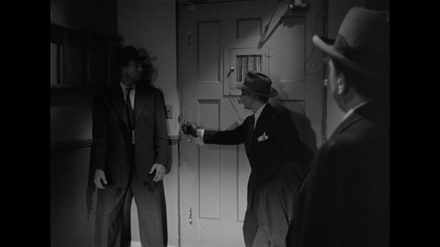 Screen capture from The Asphalt Jungle