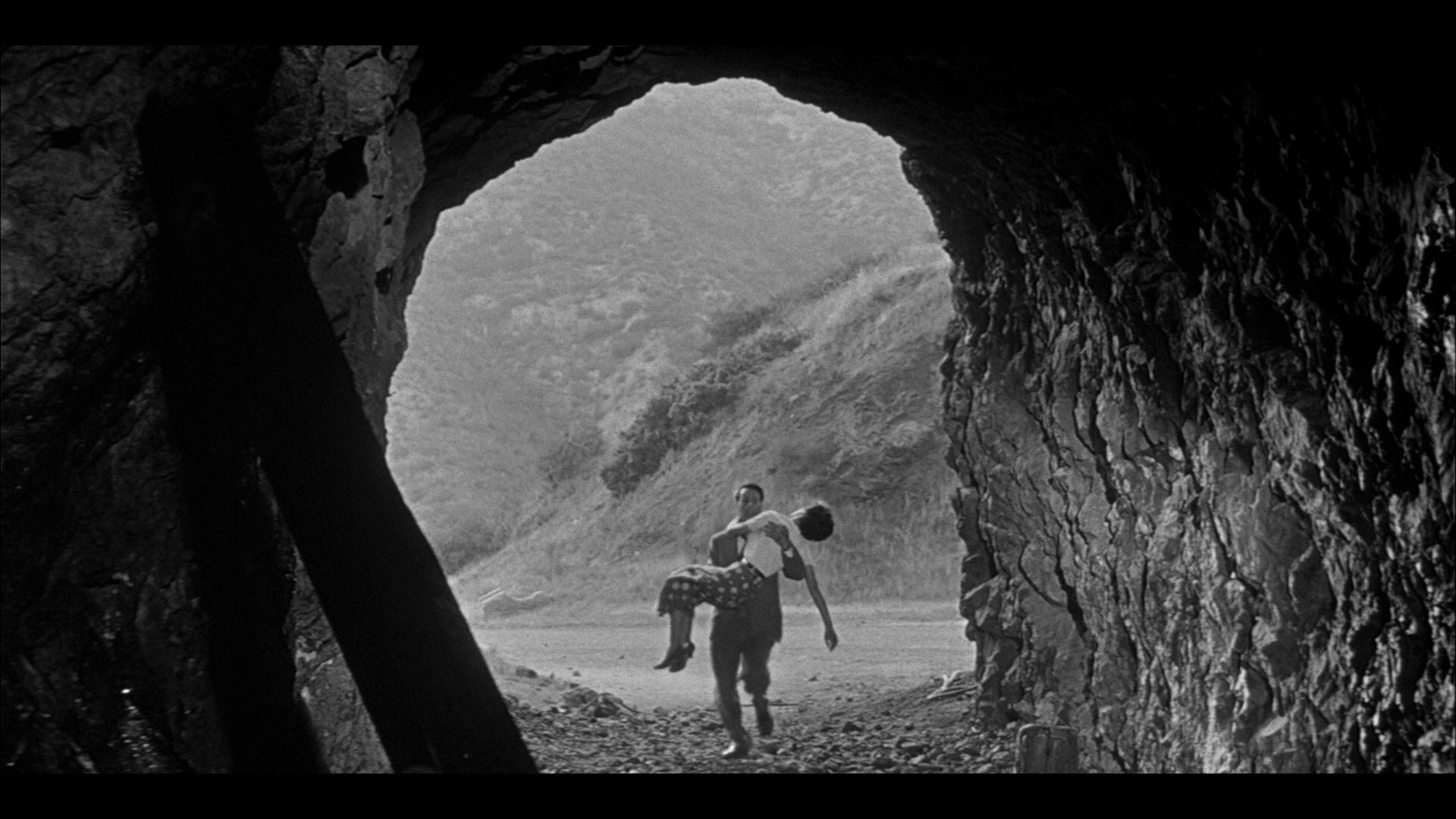 Screen capture from Invasion of the Body Snatchers