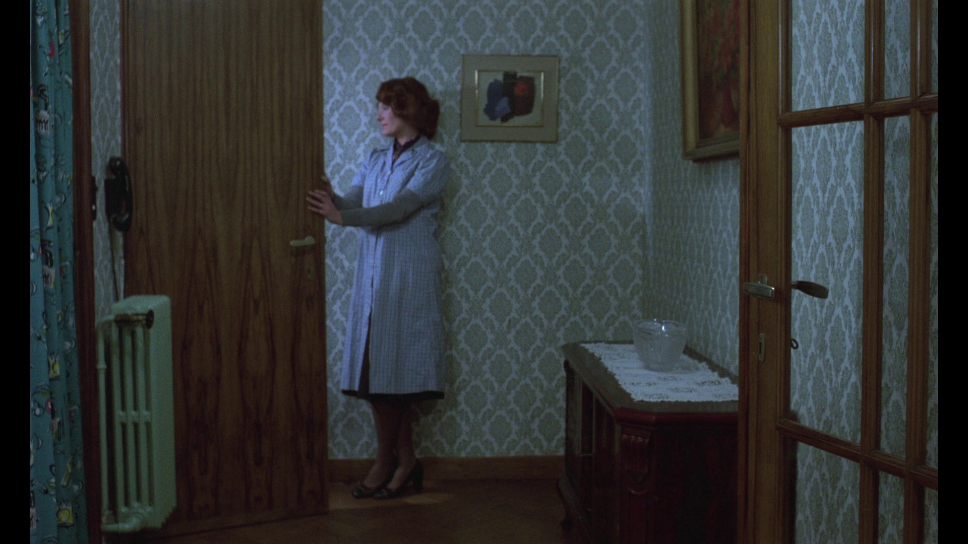 Screen capture from Jeanne Dielman, 23, quai du Commerce, 1080 Bruxelles