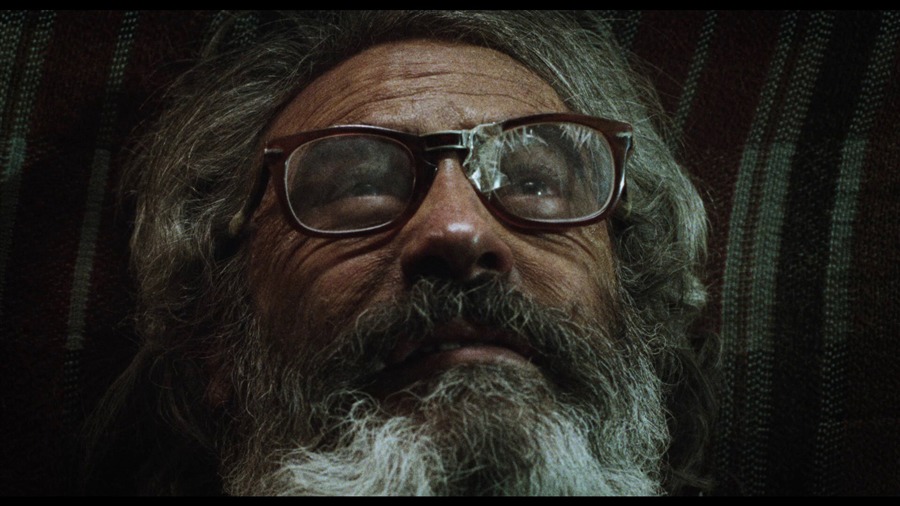 Screen capture from Amores perros