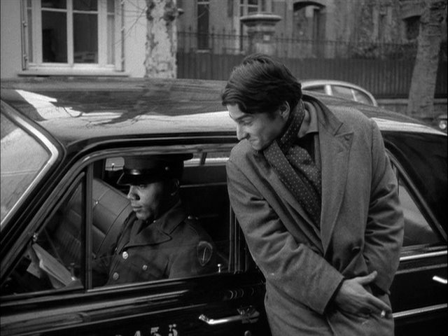 Screen capture from Masculin féminin