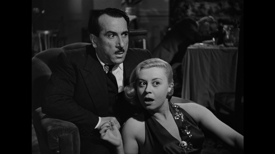 Screen capture from Essential Fellini