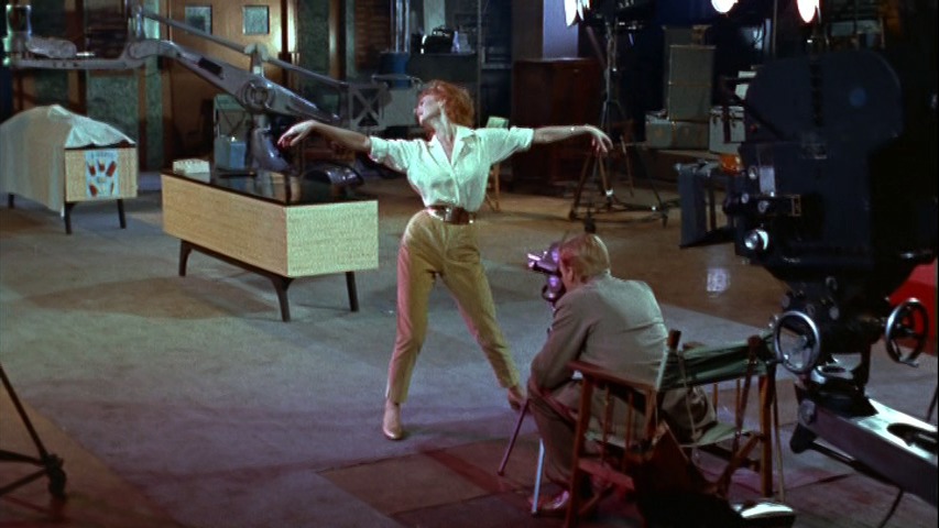 Screen capture from Peeping Tom