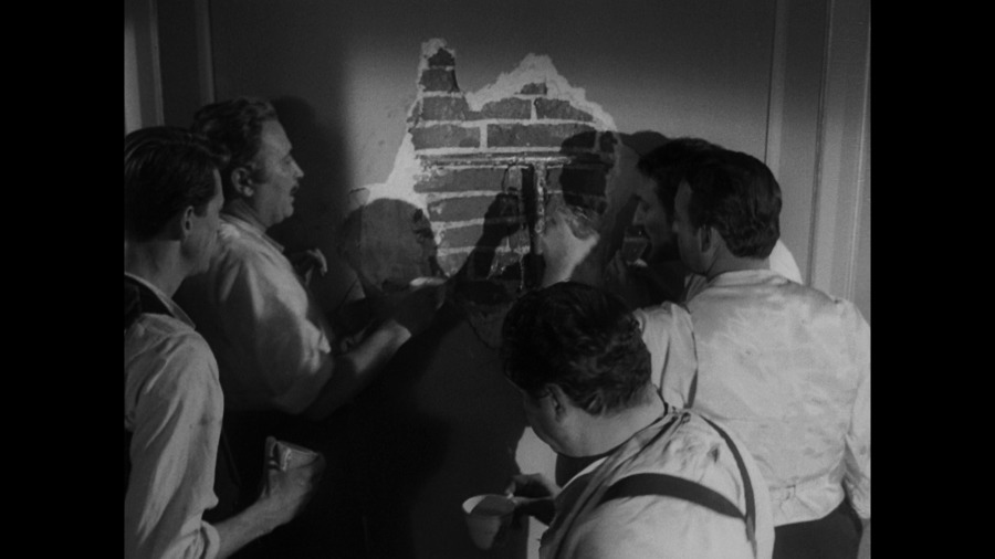 Screen capture from The Exterminating Angel